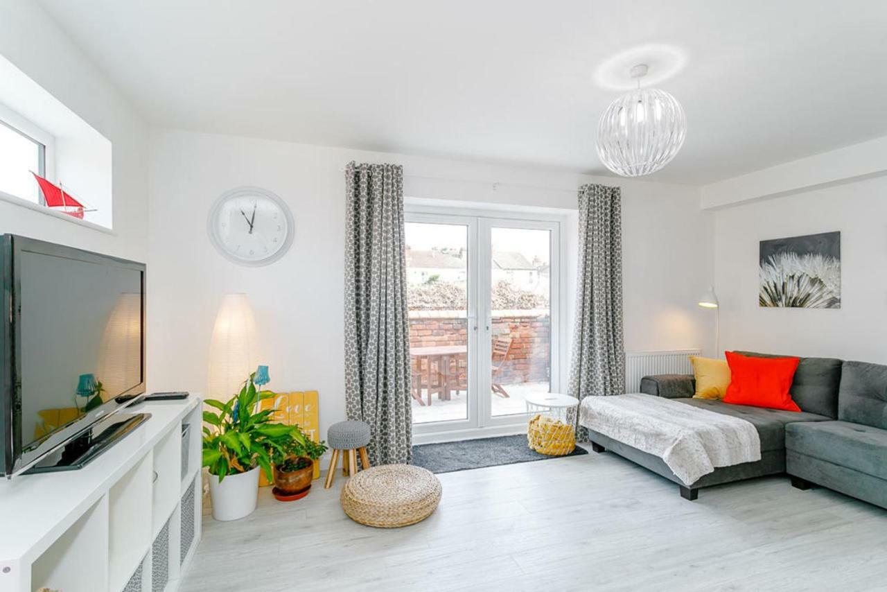 Acorn Mews Villa Lincoln Bagian luar foto