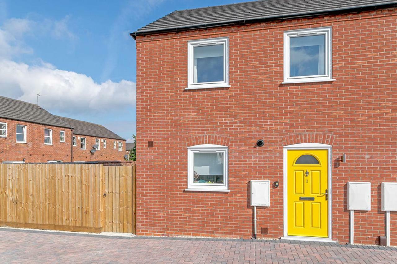 Acorn Mews Villa Lincoln Bagian luar foto